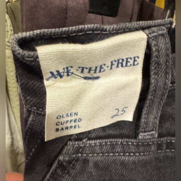 NWOT Free People We the Free Olsen Cuffed Crop Barrel Jeans - Black - 25, 26 - Picture 11 of 12